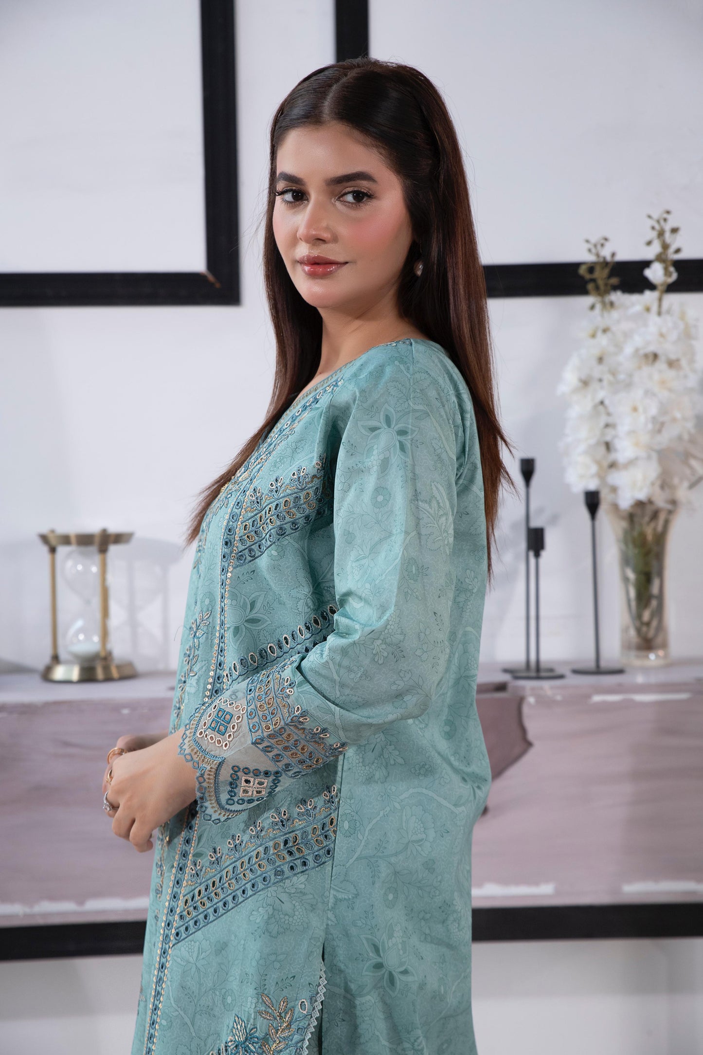 Soffra Zinc Embroidered 3-Piece 1715