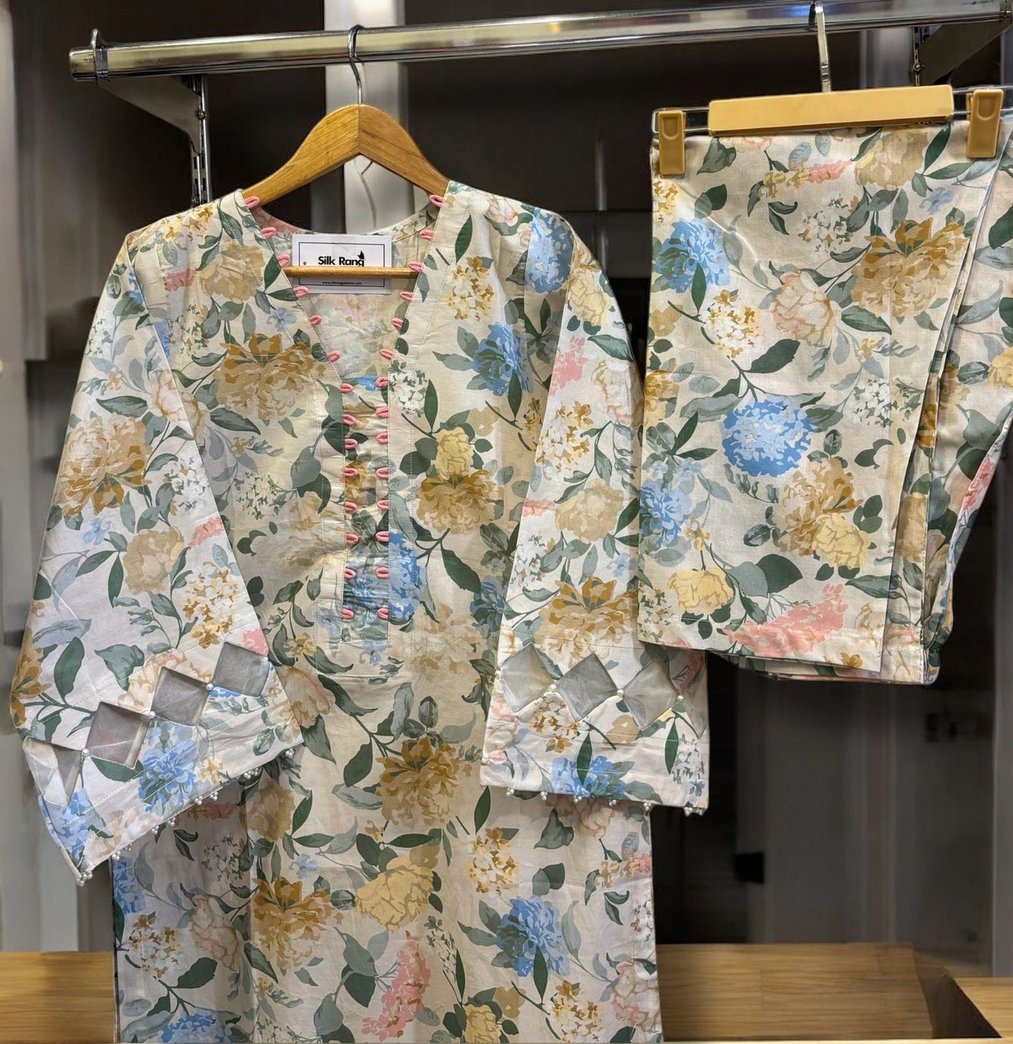 Floral white Embroidered 2-Piece 1718